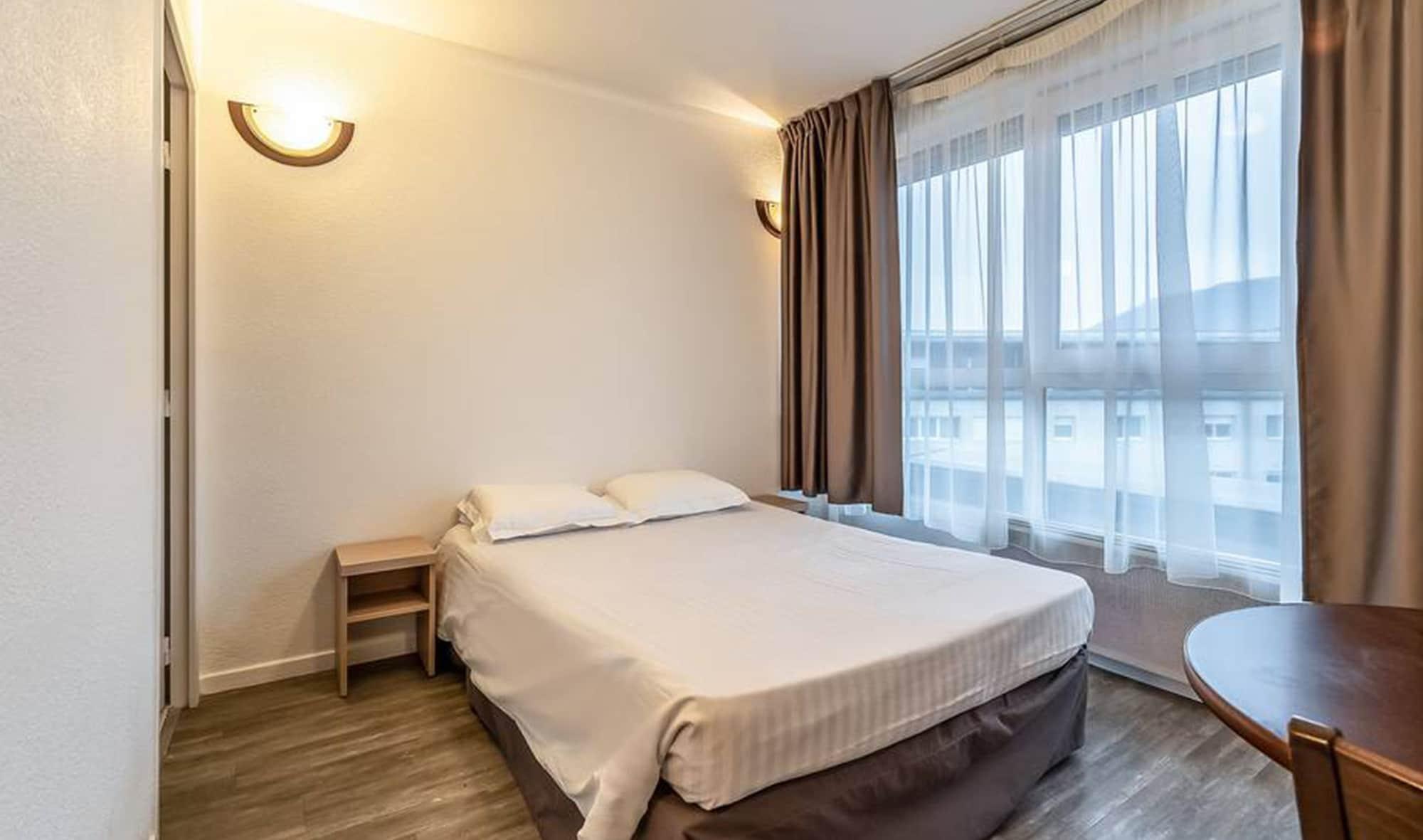 Comfort Aparthotel Les Hauts D'Annecy Exteriör bild