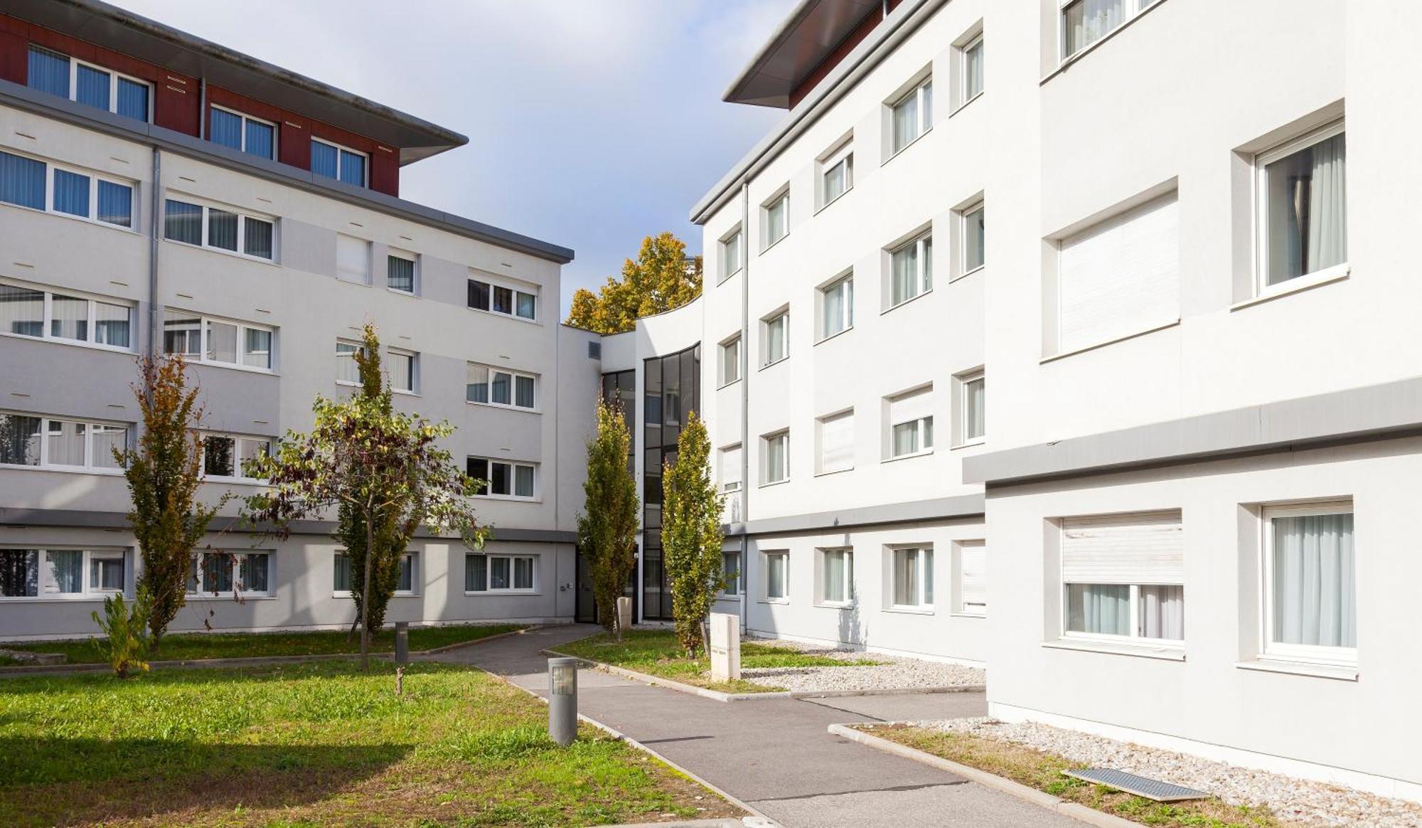 Comfort Aparthotel Les Hauts D'Annecy Exteriör bild