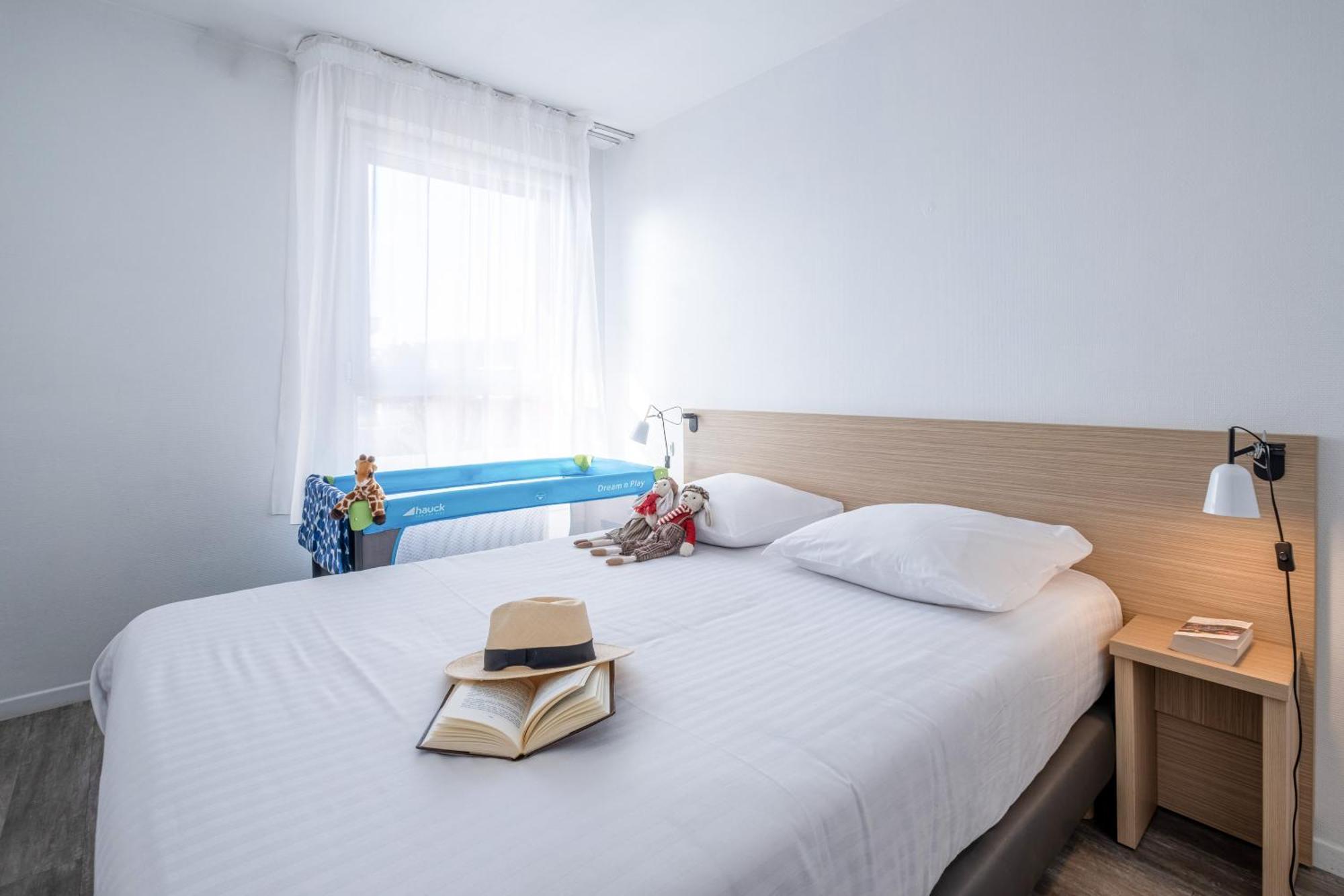 Comfort Aparthotel Les Hauts D'Annecy Exteriör bild