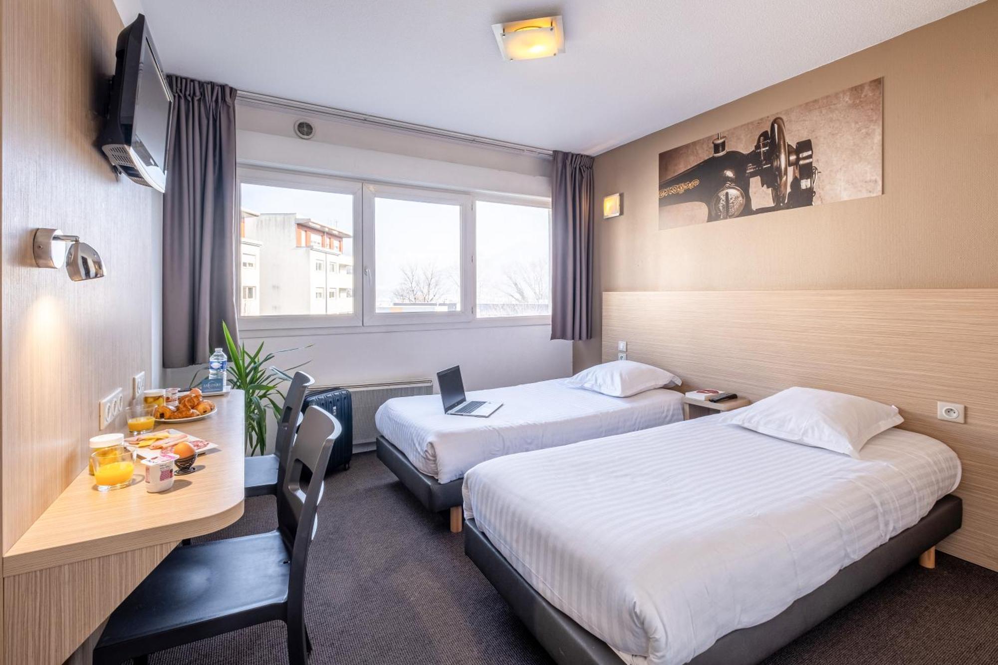 Comfort Aparthotel Les Hauts D'Annecy Exteriör bild
