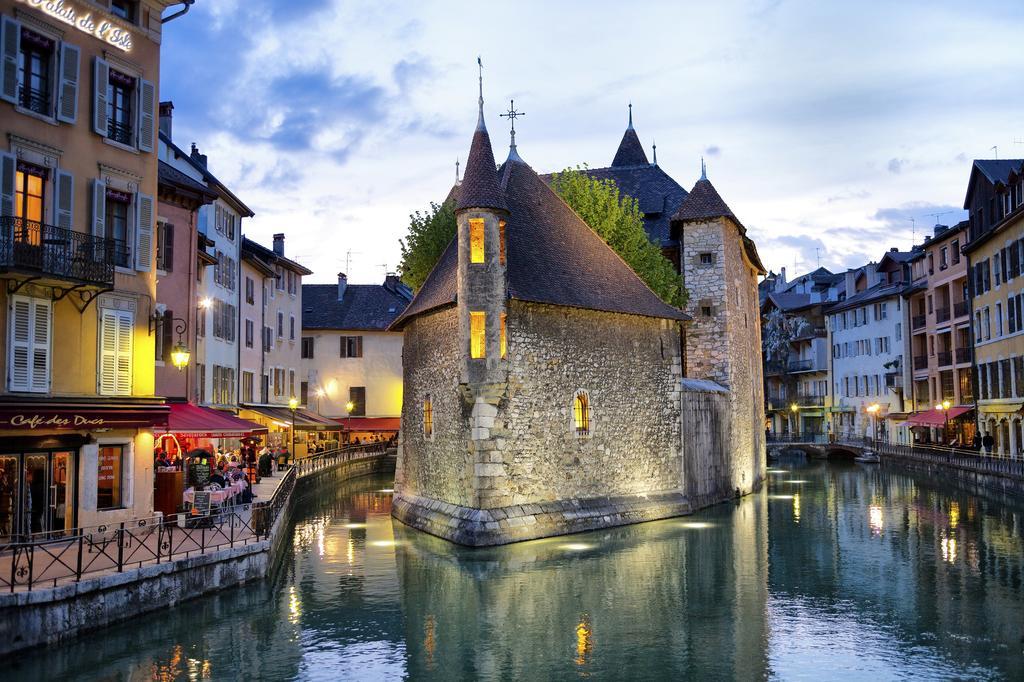 Comfort Aparthotel Les Hauts D'Annecy Exteriör bild